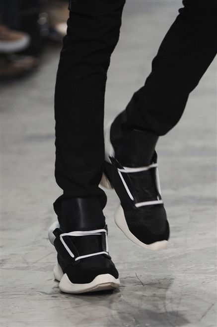 Human leg, White, Ice skate, Sock, Black, Monochrome, Black-and-white, Monochrome photography, Ankle, Boot, 
