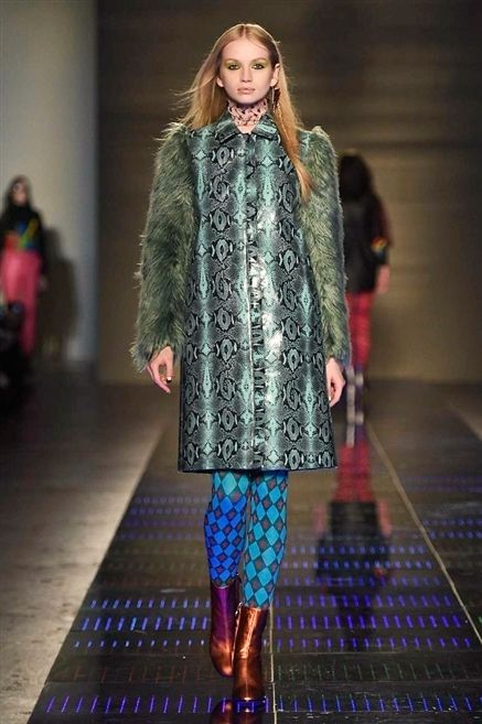 Clothing, Fashion show, Human body, Runway, Outerwear, Style, Fashion model, Street fashion, Fashion, Electric blue, 