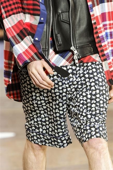 Clothing, Plaid, Pattern, Textile, Tartan, Joint, Outerwear, Human leg, Red, Style, 