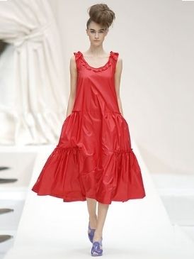 Clothing, Sleeve, Shoulder, Dress, Textile, Red, White, Standing, One-piece garment, Formal wear, 