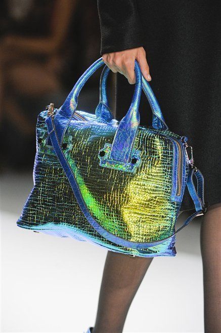 Blue, Bag, Textile, Electric blue, Shoulder bag, Luggage and bags, Fashion accessory, Fashion, Azure, Cobalt blue, 