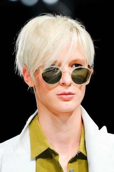 Eyewear, Vision care, Hairstyle, Collar, Chin, Dress shirt, Style, Sunglasses, Blond, Goggles, 