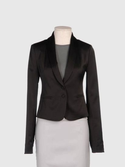 Product, Collar, Sleeve, Shoulder, Textile, Coat, Outerwear, White, Style, Blazer, 