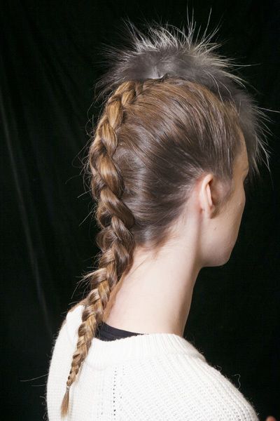 Hairstyle, Style, Hair accessory, Neck, Long hair, Brown hair, Liver, Back, Blond, Earrings, 