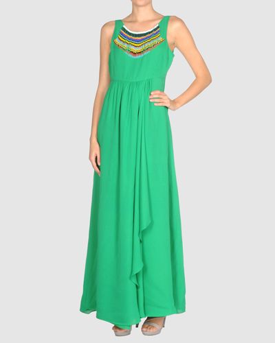 Clothing, Green, Dress, Sleeve, Shoulder, Textile, Standing, Joint, One-piece garment, Formal wear, 