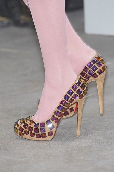Footwear, High heels, Sandal, Joint, Human leg, Purple, Pink, Style, Foot, Beauty, 