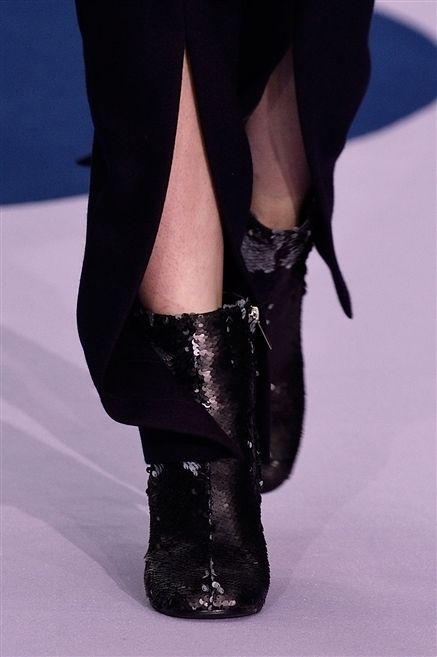 Leg, Human leg, Joint, Style, Fashion, Black, Leather, Boot, Knee-high boot, High heels, 