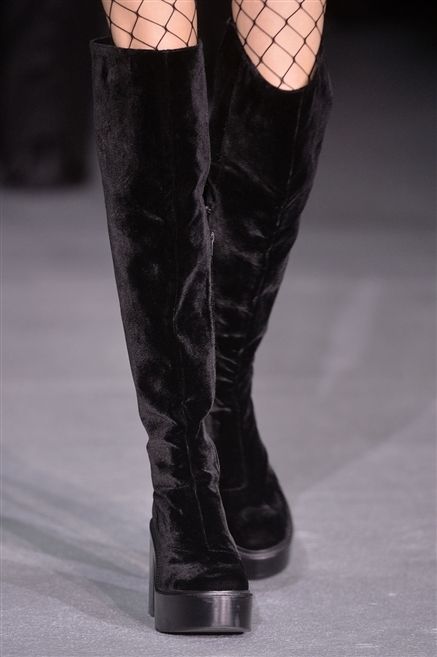 Textile, Style, Boot, Black, Leather, Material property, Street fashion, Waist, Knee-high boot, Fashion design, 