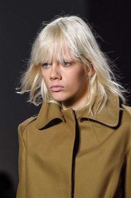 Hairstyle, Jacket, Sleeve, Collar, Style, Blond, Fashion, Bangs, Step cutting, Zipper, 
