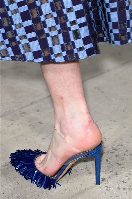 Blue, Human leg, Textile, Joint, Electric blue, High heels, Pattern, Foot, Fashion, Azure, 