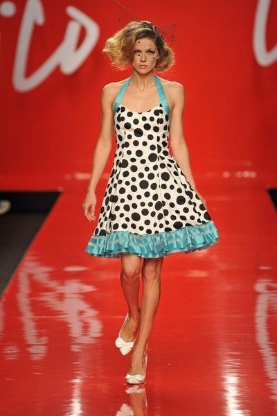 Dress, Shoulder, Red, Joint, Shoe, Flooring, One-piece garment, Style, Fashion model, Waist, 