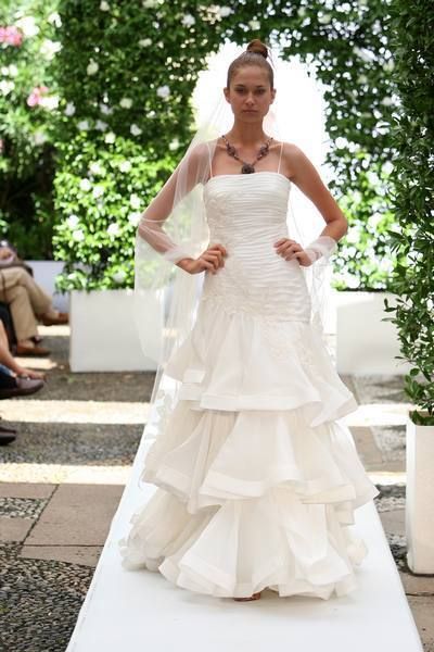 Clothing, Shoulder, Bridal clothing, Dress, Gown, White, Wedding dress, Formal wear, Bride, Bridal party dress, 