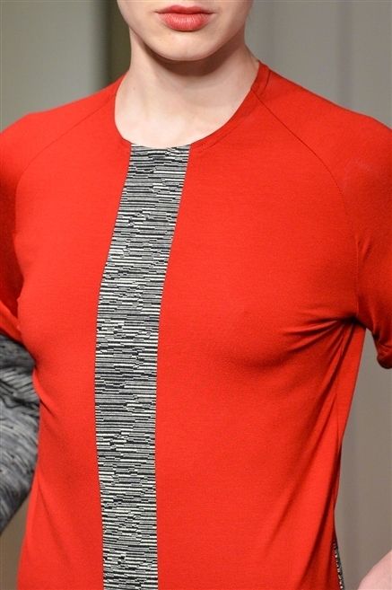 Sleeve, Shoulder, Joint, Red, Carmine, Chest, Active shirt, Flesh, 