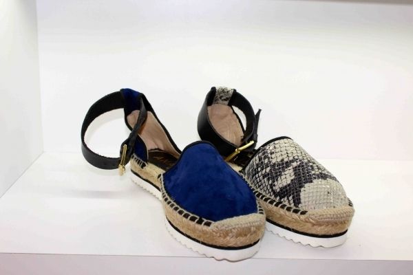 Footwear, Product, Shoe, Brown, White, Tan, Fashion, Black, Electric blue, Beige, 