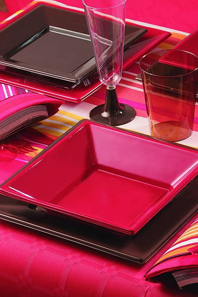 Red, Magenta, Glass, Pink, Carmine, Maroon, Barware, Transparent material, Still life photography, 
