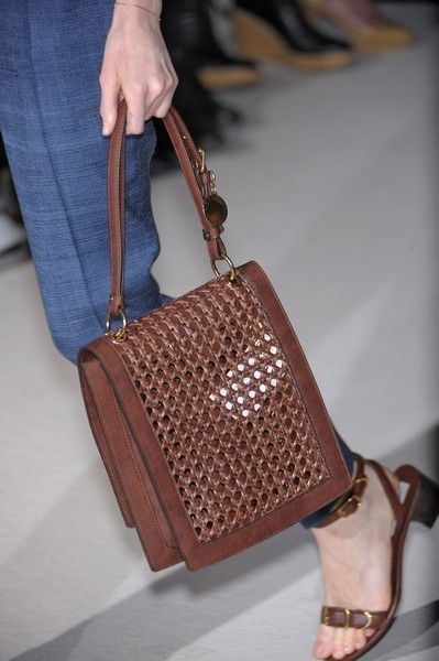 Brown, Bag, Textile, Photograph, Joint, Style, Fashion accessory, Luggage and bags, Tan, Shoulder bag, 