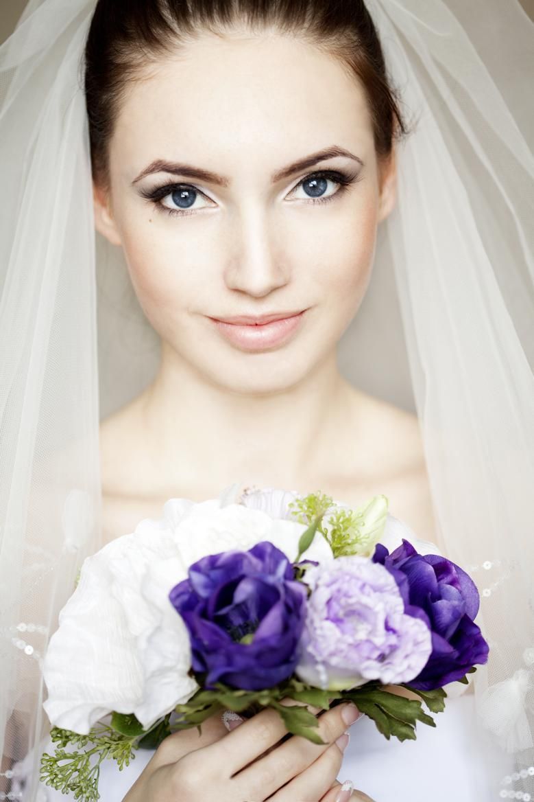 Face, Blue, Skin, Petal, Forehead, Eyebrow, Flower, Photograph, Purple, Bridal veil, 