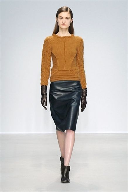 Clothing, Brown, Sleeve, Human body, Shoulder, Textile, Joint, Human leg, Outerwear, Fashion show, 