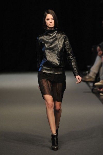 Clothing, Fashion show, Sleeve, Human body, Shoulder, Human leg, Runway, Joint, Outerwear, Style, 