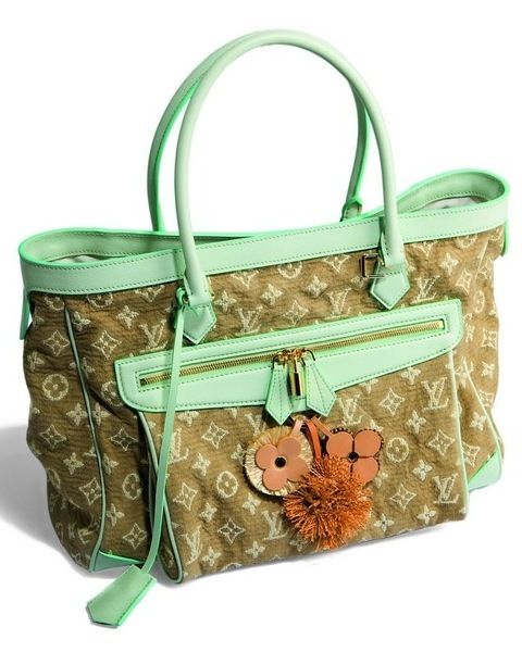 Brown, Bag, Luggage and bags, Shoulder bag, Teal, Beige, Fawn, Home accessories, Present, Strap, 