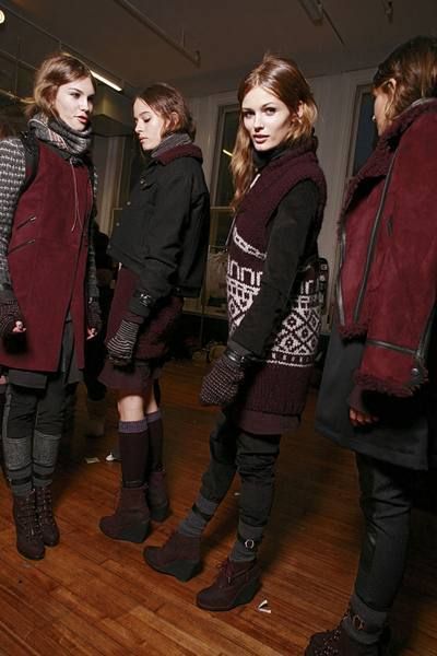 Clothing, Hair, Footwear, Outerwear, Style, Jacket, Boot, Street fashion, Fashion, Knee-high boot, 