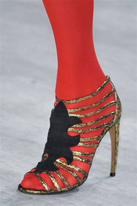 Footwear, Human leg, Red, Joint, Carmine, Fashion, Maroon, Foot, Sandal, Close-up, 
