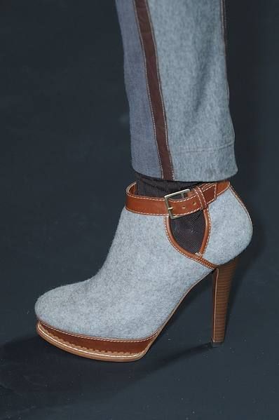 Brown, Textile, High heels, Tan, Fashion, Maroon, Leather, Beige, Material property, Close-up, 