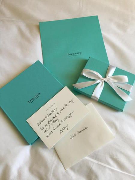 Teal, Paper product, Turquoise, Aqua, Paper, Party supply, Material property, Ribbon, Party favor, Craft, 