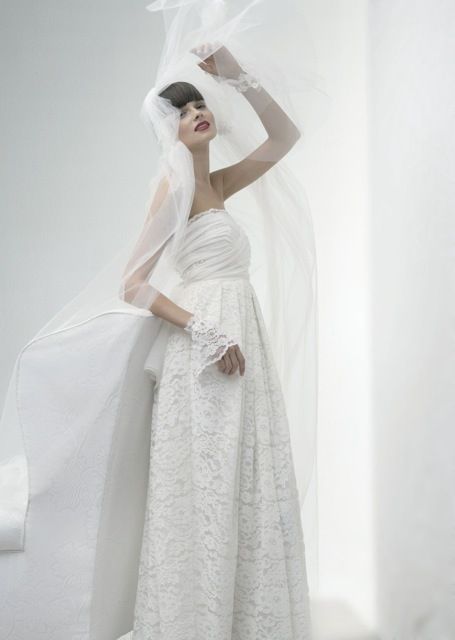 Clothing, Sleeve, Shoulder, Dress, Bridal clothing, Textile, White, Bridal accessory, Gown, Wedding dress, 