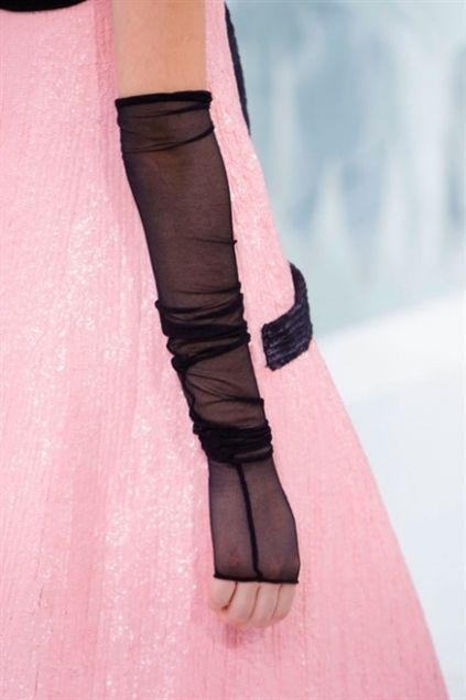 Textile, Joint, Pink, Costume accessory, Formal gloves, Boot, Embellishment, Haute couture, Leather, 