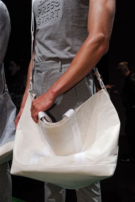 Bag, Pocket, Shoulder bag, Leather, Belt, Messenger bag, Strap, 