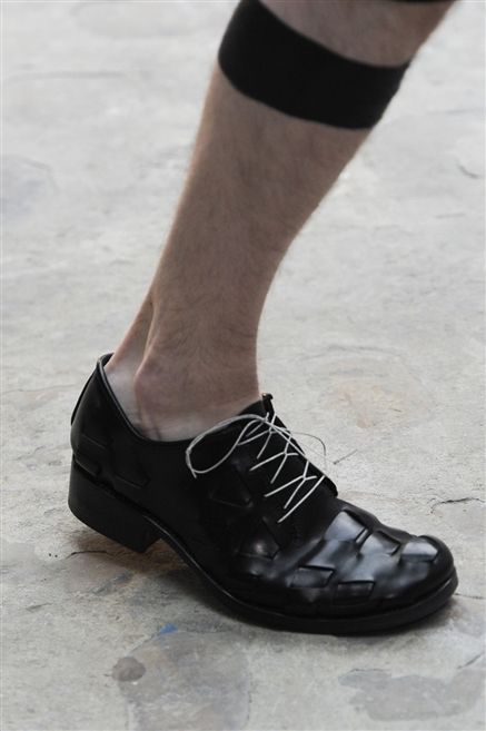 Footwear, Human leg, White, Style, Sock, Fashion, Black, Grey, Street fashion, Fashion design, 