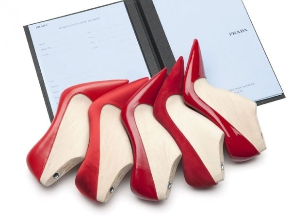 Carmine, Office equipment, Dancing shoe, Stationery, Office supplies, Paper, Paper product, Bridal shoe, Document, 