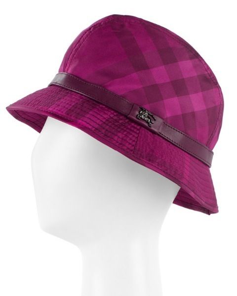 Textile, Magenta, Red, Purple, Pattern, Pink, Violet, Headgear, Maroon, Costume accessory, 