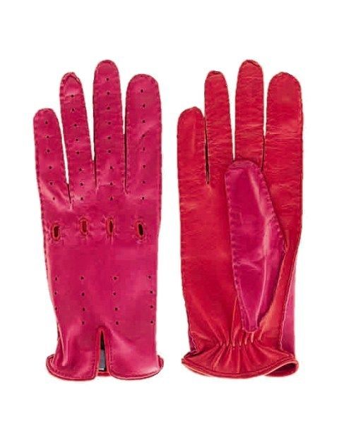 Finger, Skin, Personal protective equipment, Colorfulness, Sports gear, Nail, Thumb, Gesture, Safety glove, Glove, 