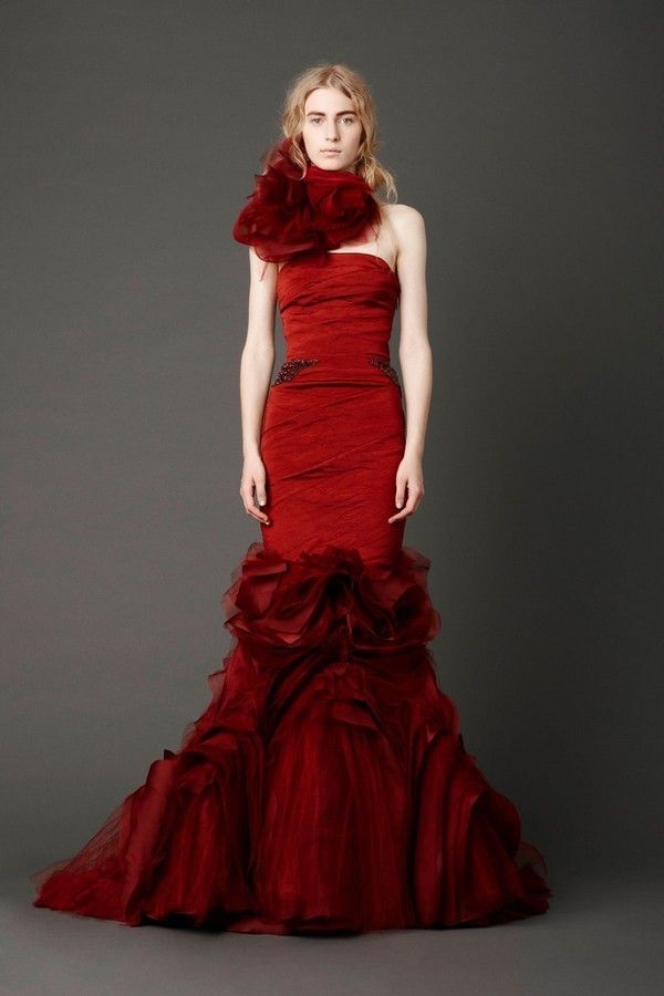 Clothing, Dress, Shoulder, Textile, Red, One-piece garment, Formal wear, Style, Gown, Fashion model, 