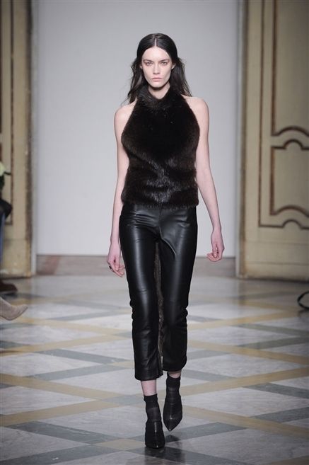 Textile, Joint, Latex, Floor, Style, Fashion, Leather, Knee, Neck, Black, 