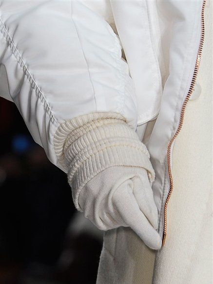 Textile, Beige, Safety glove, Glove, Thread, 