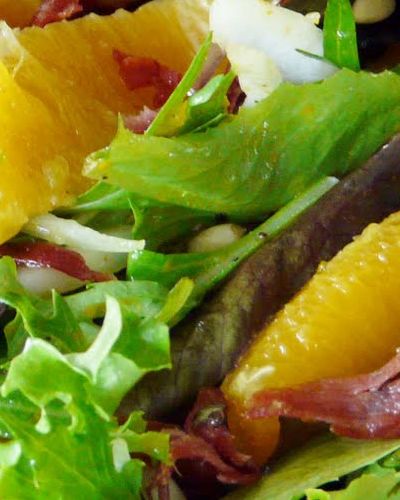 Food, Leaf vegetable, Salad, Vegetable, Ingredient, Produce, Cuisine, Garnish, Dish, Recipe, 