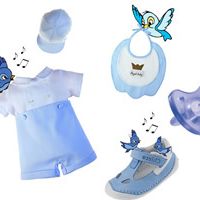 Blue, Product, Azure, Cobalt blue, Aqua, Electric blue, Porcelain, Plastic bottle, Costume accessory, 
