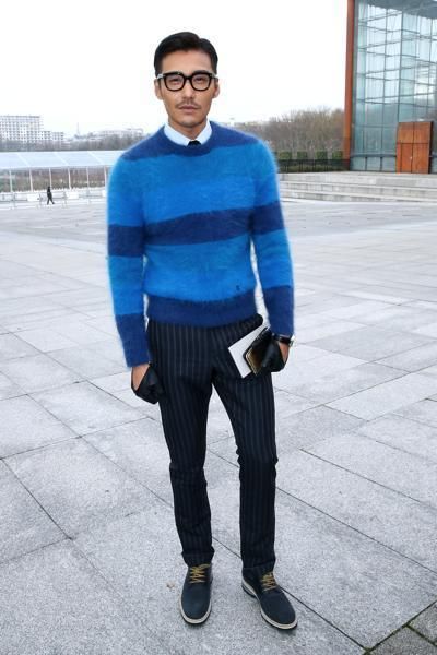 Blue, Sleeve, Trousers, Textile, Collar, Outerwear, Standing, Style, Street fashion, Electric blue, 