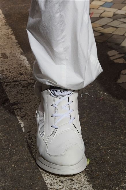 White, Carmine, Grey, Walking shoe, Sneakers, Silver, Tennis shoe, 