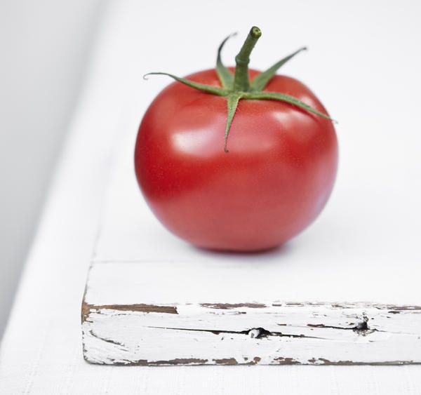 Produce, Vegetable, Tomato, Ingredient, Vegan nutrition, Fruit, Natural foods, Whole food, Plum tomato, Carmine, 