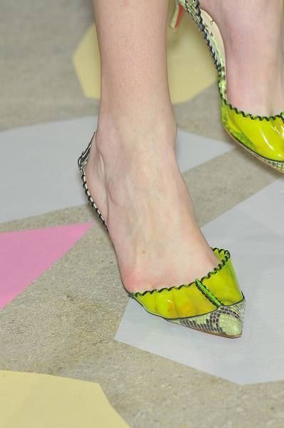 Green, Yellow, Toe, Joint, Organ, Foot, Fashion, Ankle, Sandal, Close-up, 