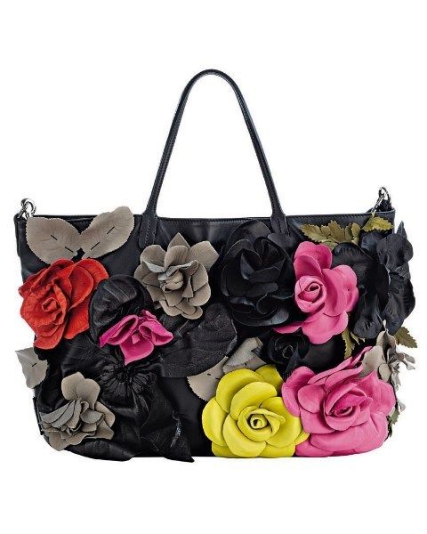 Flower, Pink, Style, Petal, Bag, Flowering plant, Rose family, Shoulder bag, Rose order, Garden roses, 