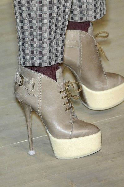 Footwear, Product, High heels, Shoe, White, Fashion accessory, Fashion, Beauty, Pattern, Tan, 