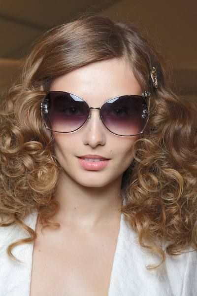 Eyewear, Glasses, Vision care, Lip, Brown, Hairstyle, Chin, Sunglasses, Goggles, Style, 