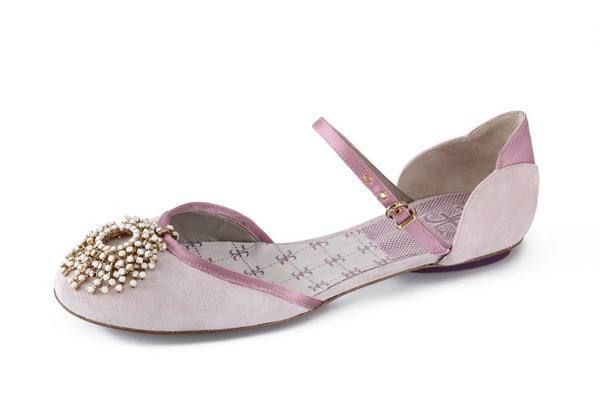 Footwear, Product, Pink, Purple, Fashion, Lavender, Violet, Beige, Tan, Natural material, 