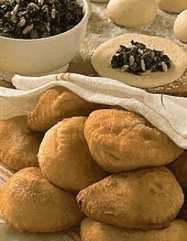 Food, Cuisine, Ingredient, Bread, Dish, Baked goods, Bowl, Meal, Snack, Recipe, 
