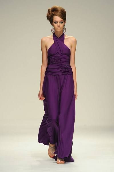 Shoulder, Joint, Dress, Standing, One-piece garment, Waist, Formal wear, Style, Purple, Fashion model, 